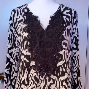 XL Babydoll Top/Lace 3/4 sleeve Women's size 14 Black/White